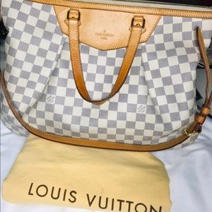 Louis Vuitton Siracusa GM